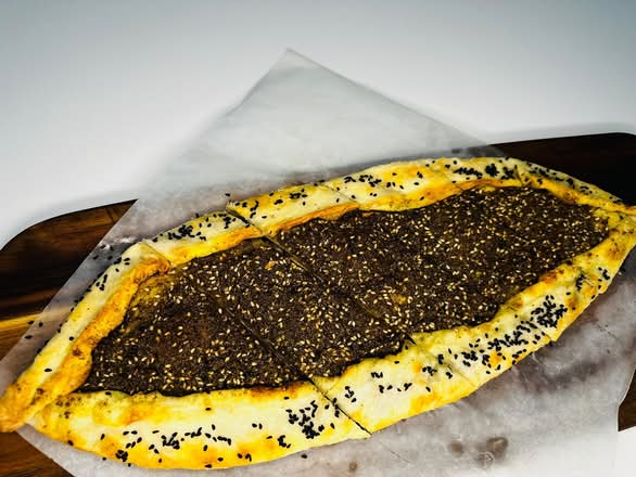 Za'atar Pie / فطيرة زعتر